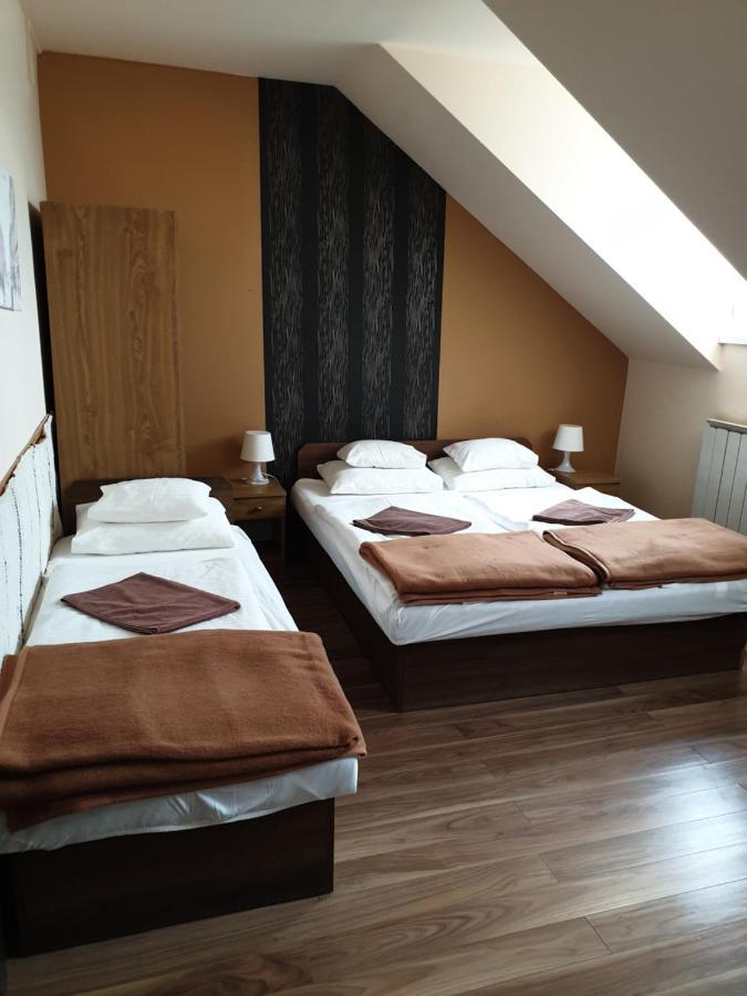 Kastelykert Fogado Hotel Szeged Bagian luar foto