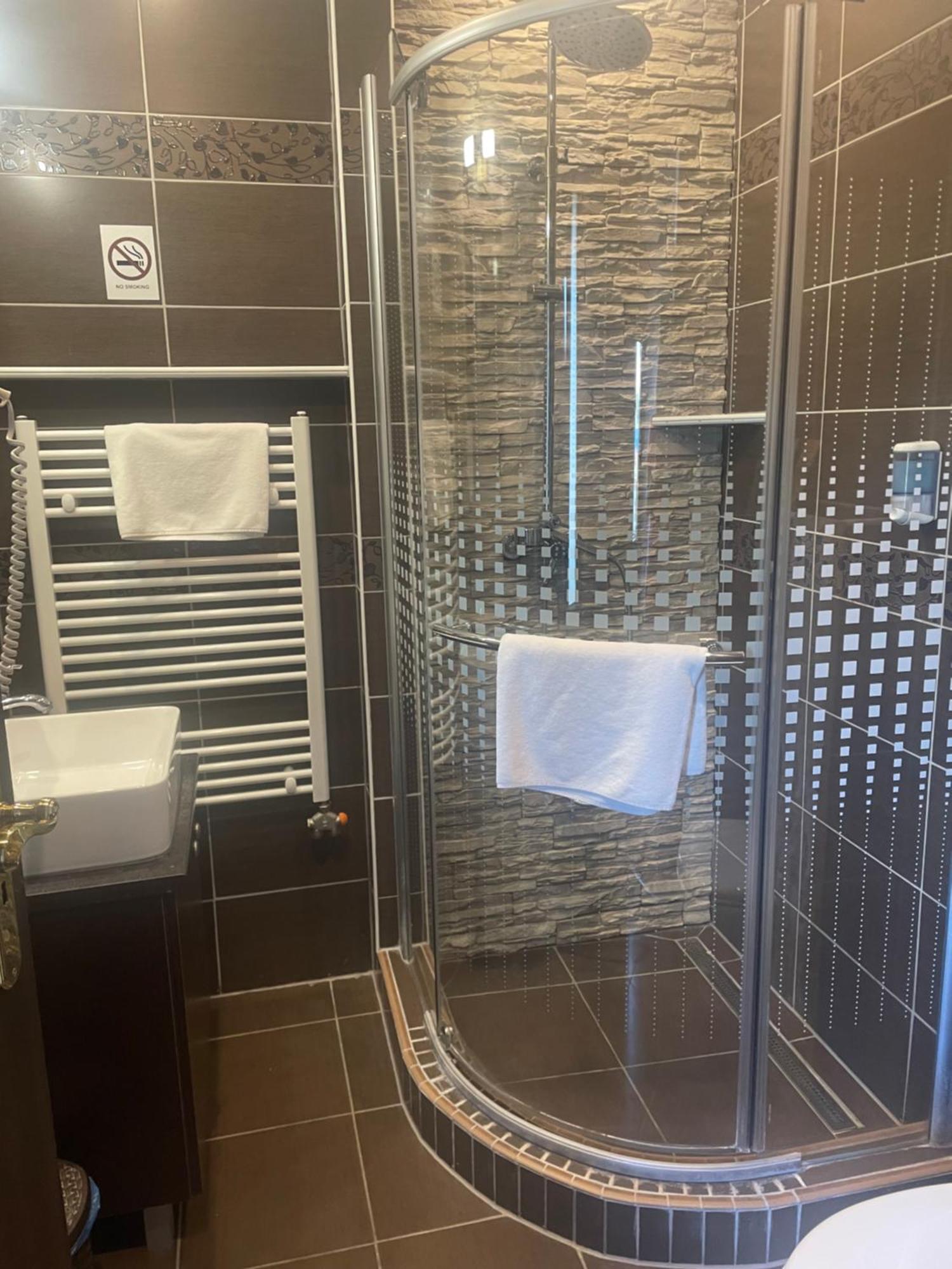 Kastelykert Fogado Hotel Szeged Bagian luar foto