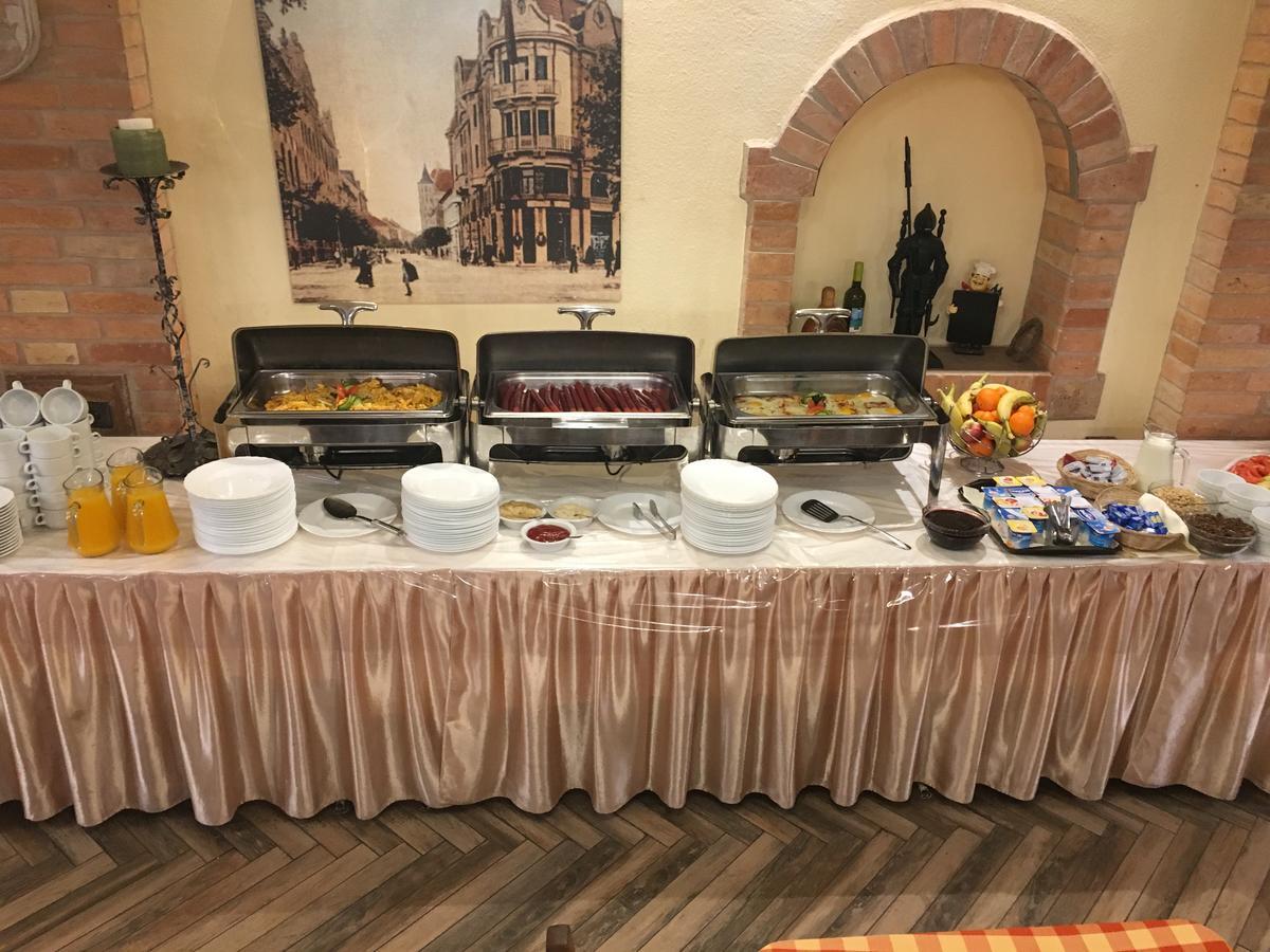 Kastelykert Fogado Hotel Szeged Bagian luar foto