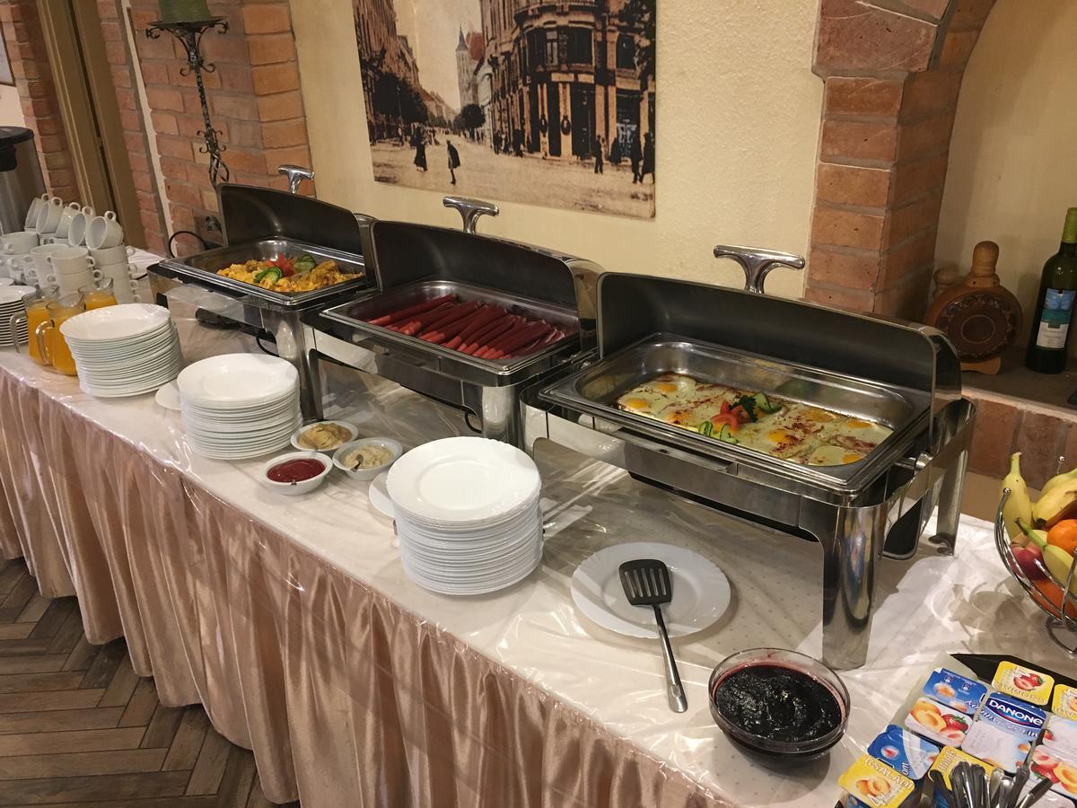 Kastelykert Fogado Hotel Szeged Bagian luar foto